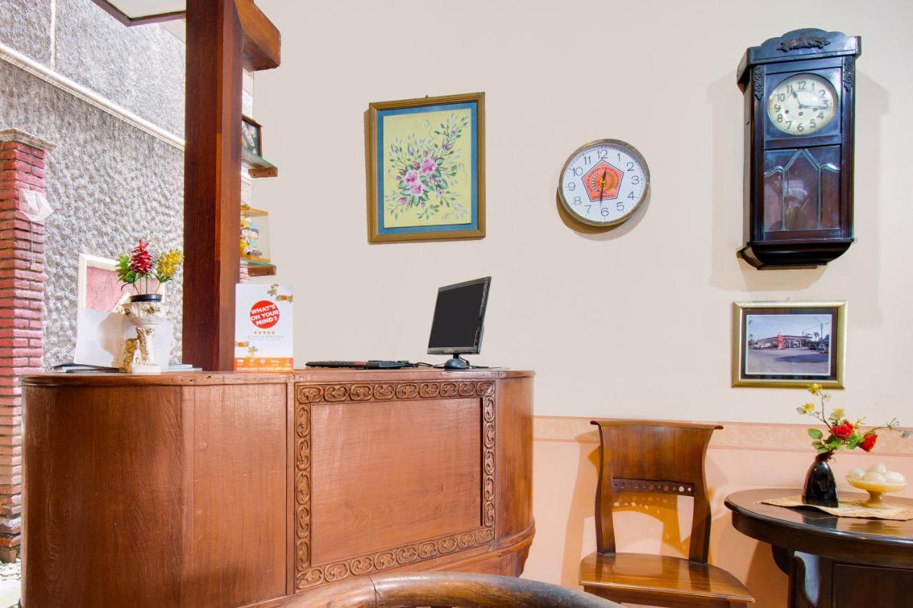 Oyo 3217 The Ts Homestay Malang Zewnętrze zdjęcie